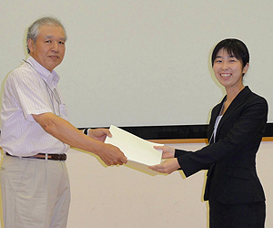 白石 阿紀子　会員（北海道大学）